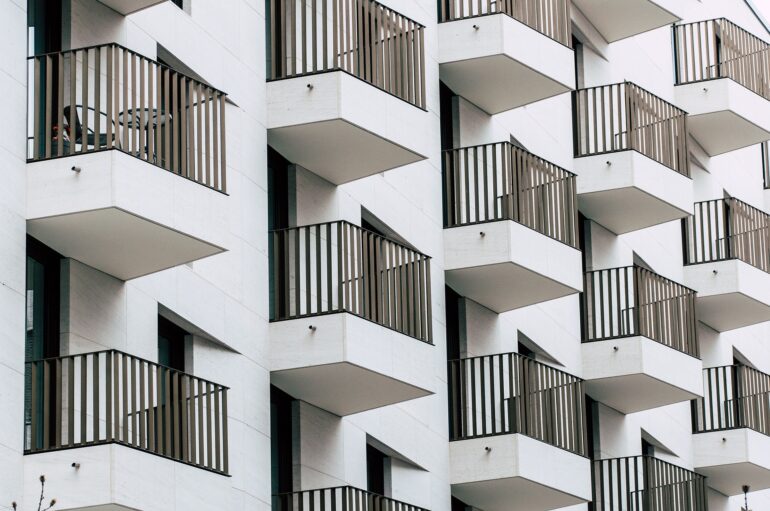 Mieszkanie spółdzielcze, własnościowe, lokatorskie… O co w tym chodzi